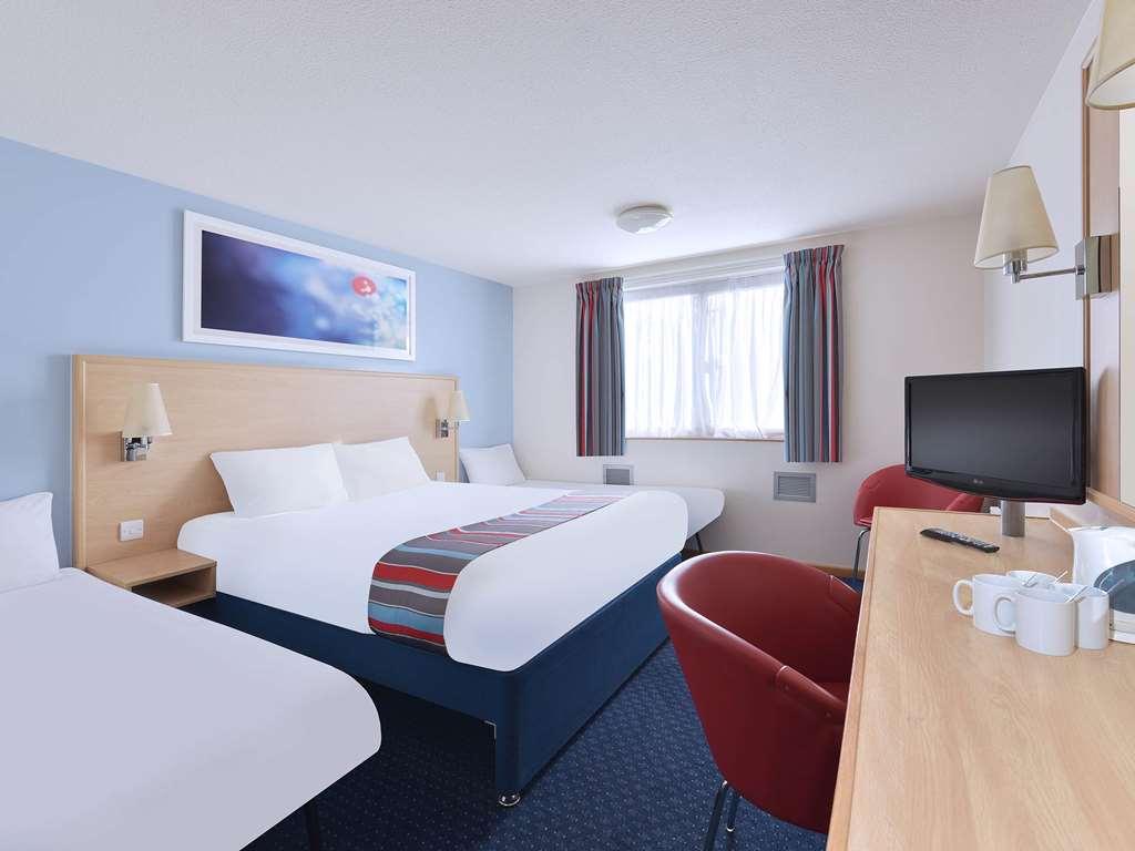 Travelodge Ilminster Pokój zdjęcie